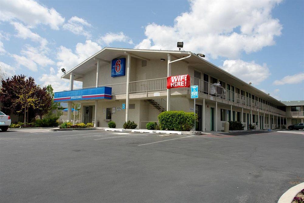 Motel 6-Reno, Nv - Virginia Plumb Екстериор снимка